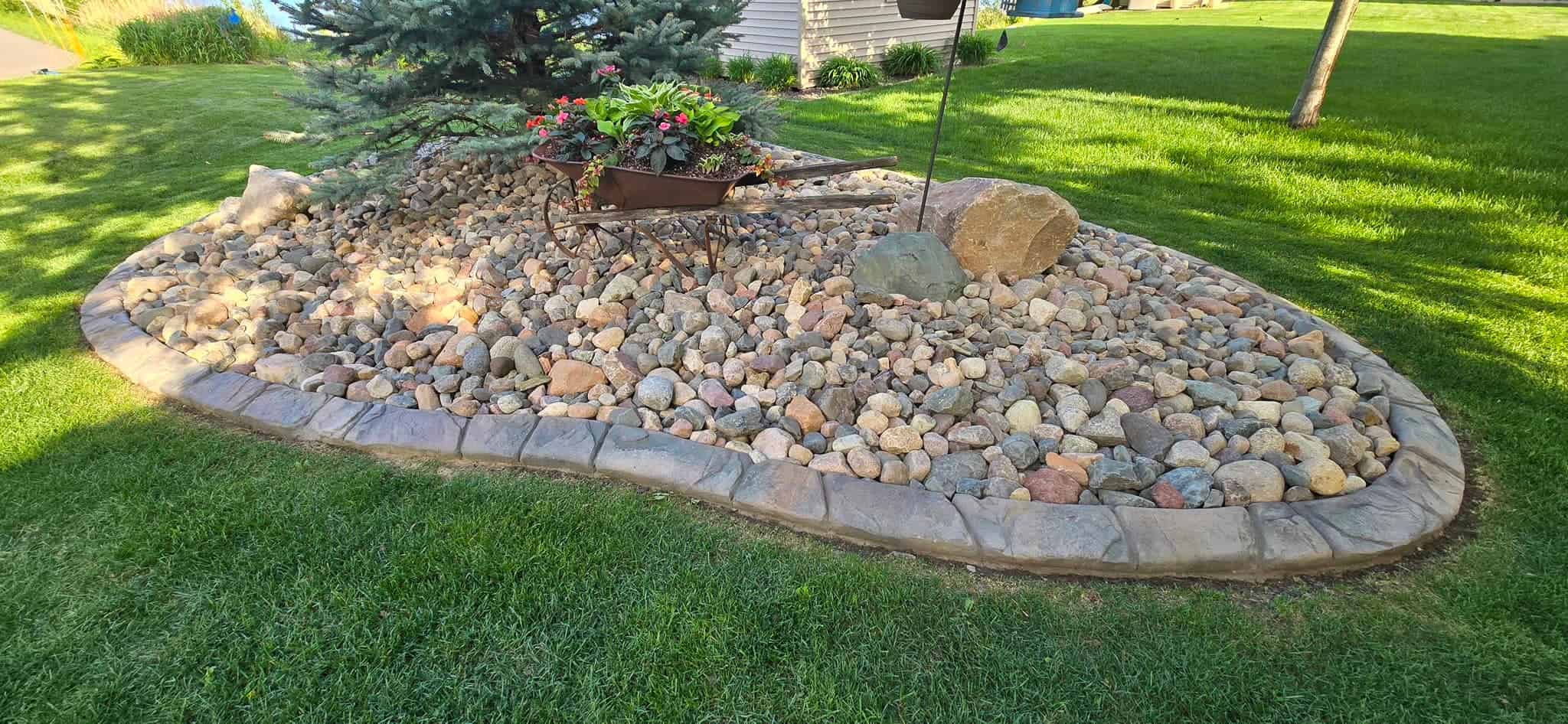 Rock or Mulch Installation Services image