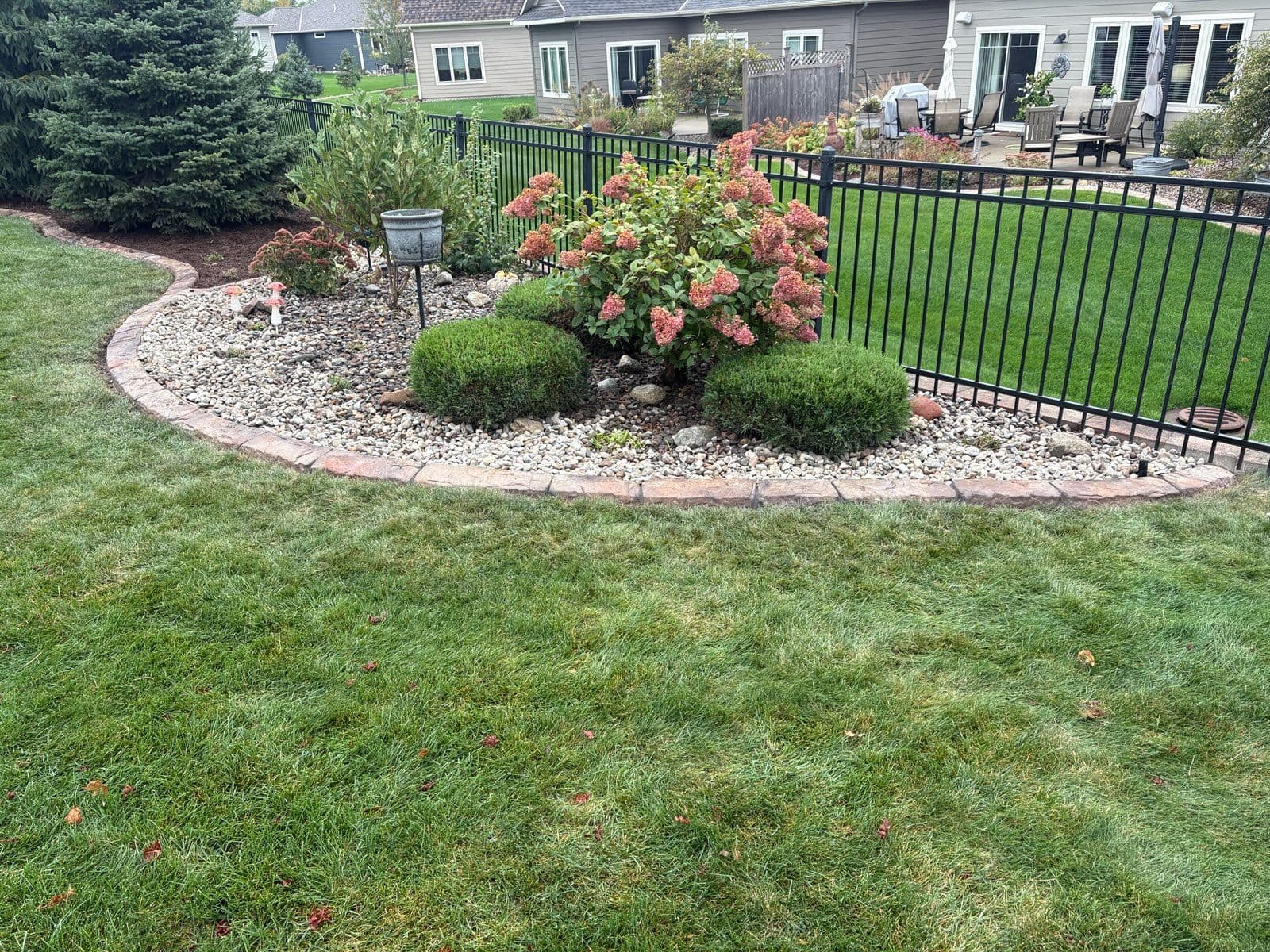 Beautiful Garden Makeover with Curved Stone Edging
