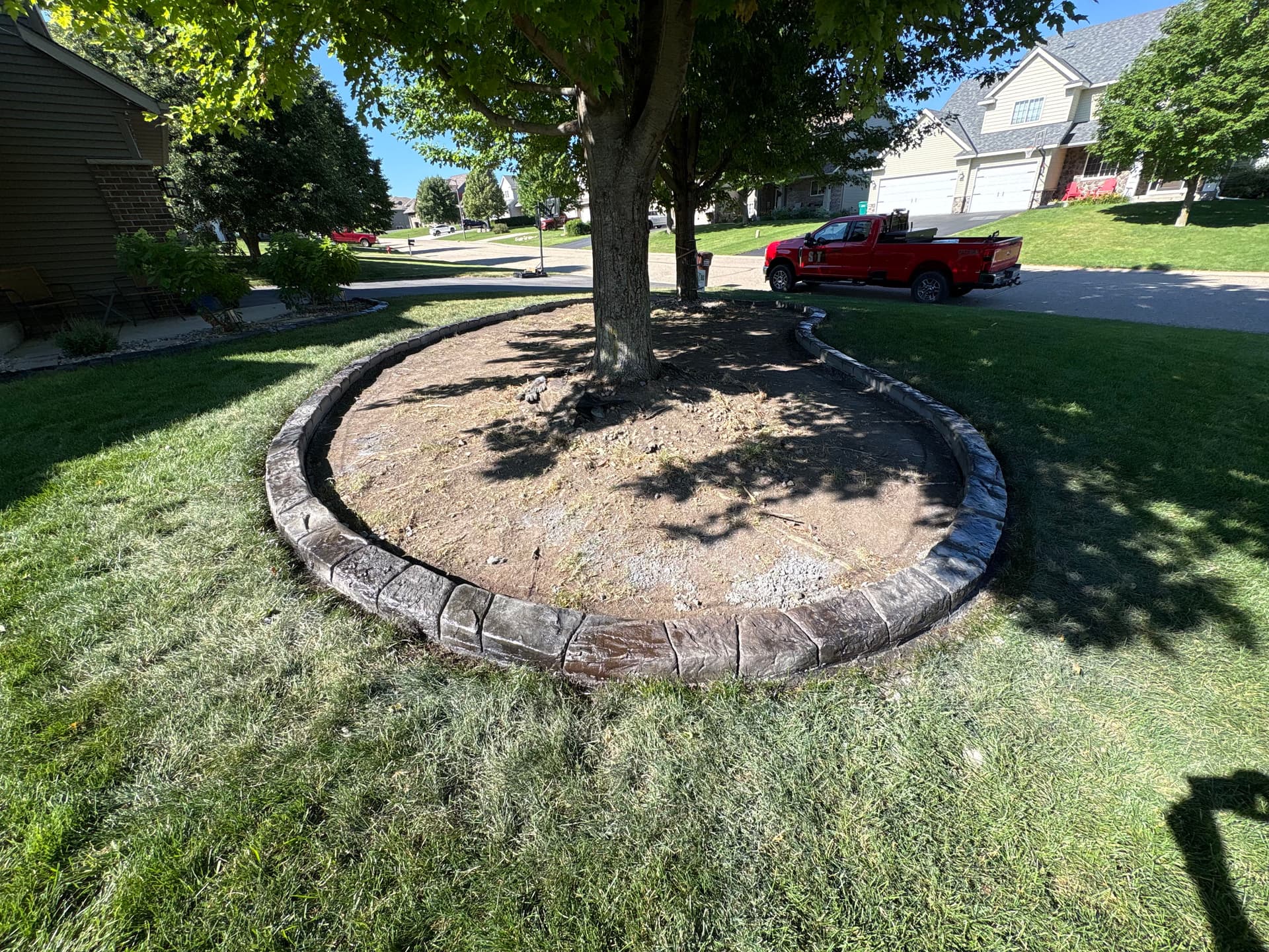 Gallery photos for Concrete Curbing That Keeps Landscape Beds Defined for Good: Image #8