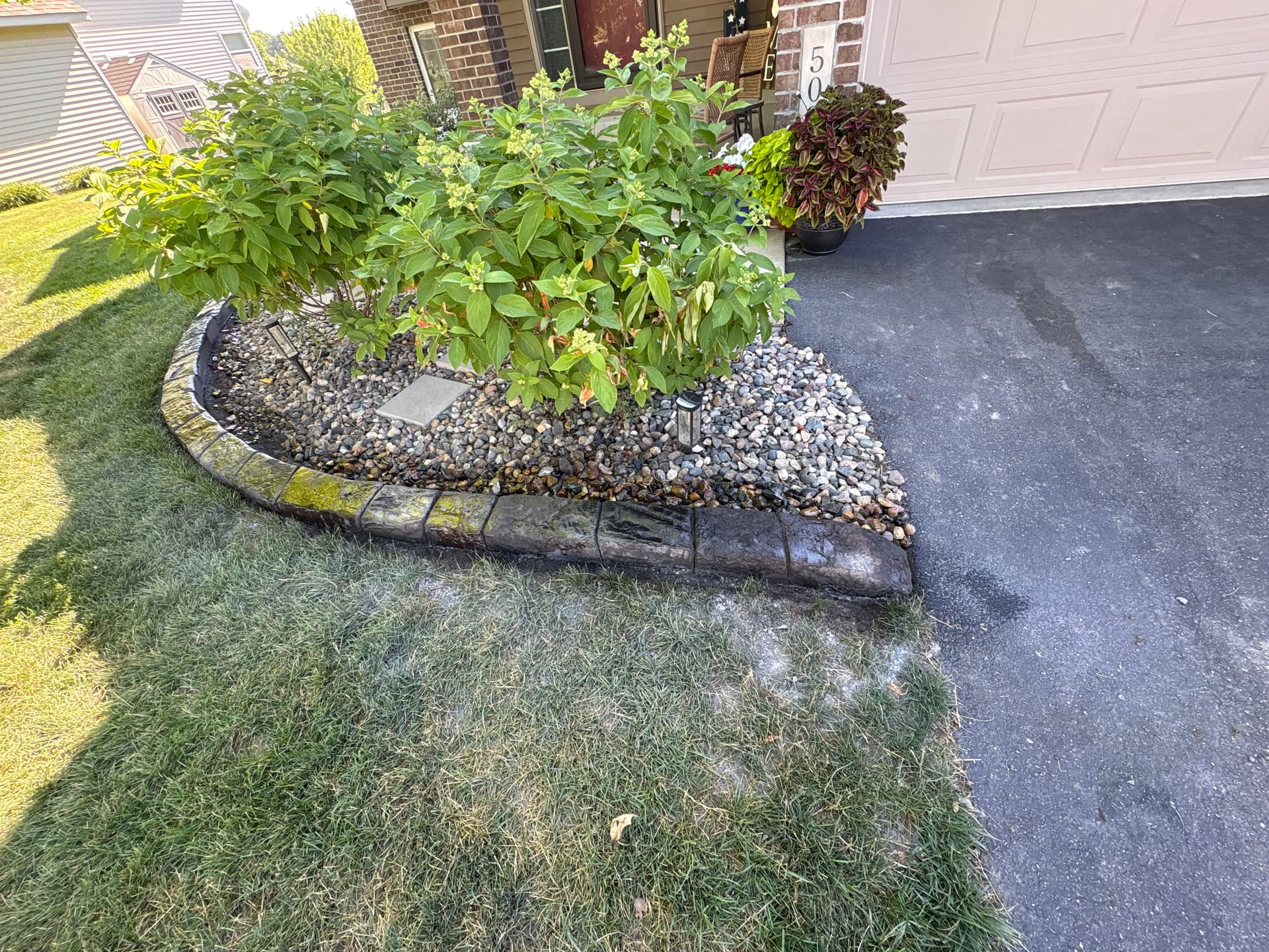 Gallery photos for Concrete Curbing That Keeps Landscape Beds Defined for Good: Image #3